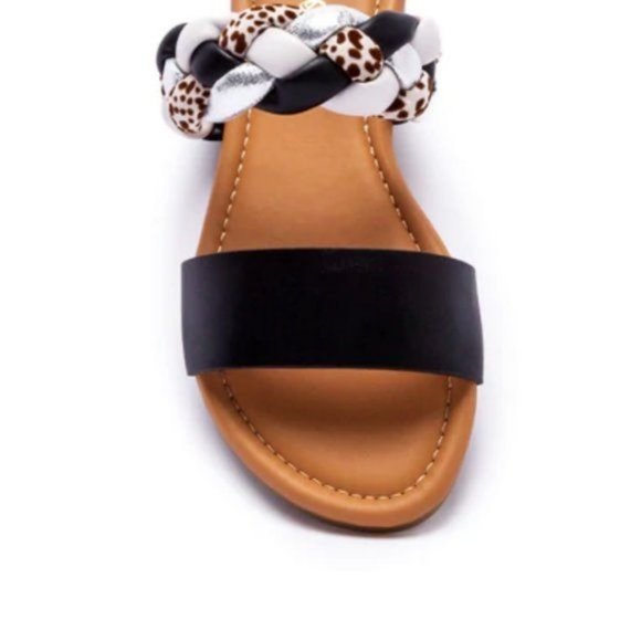 !! NEW !! Slide Sandals With Braided Detail in Black - Picture 4 of 8